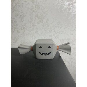 Gray Candy LED Lantern Small Battery-Operated Halloween Decoration With Timer